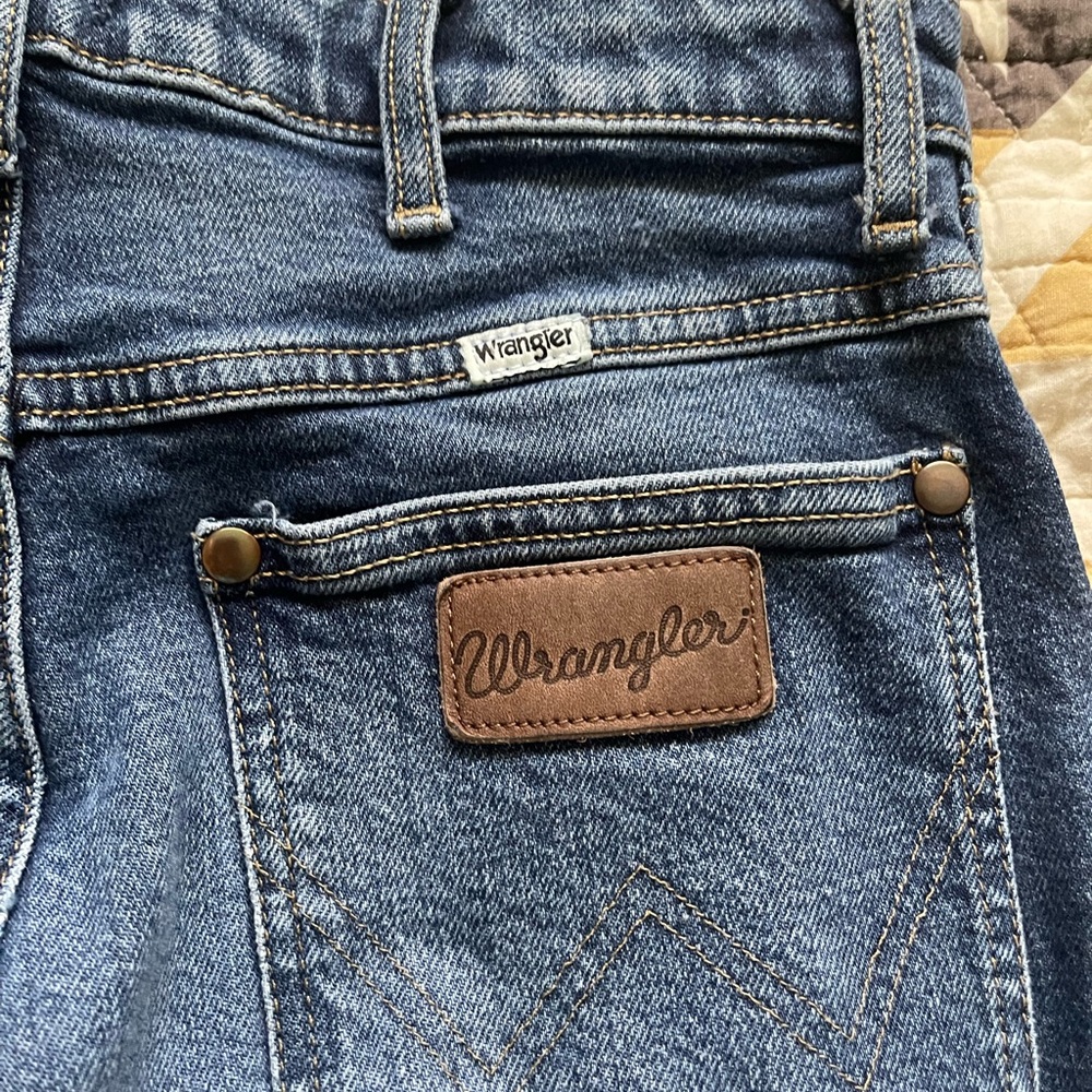 Wrangler wide leg bootcut jeans